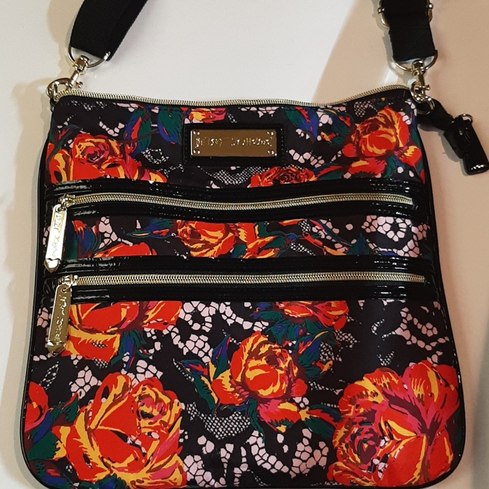 BETSY JOHNSON TRIPLE ZIP FLORAL PRINT CROSSBODY BAG